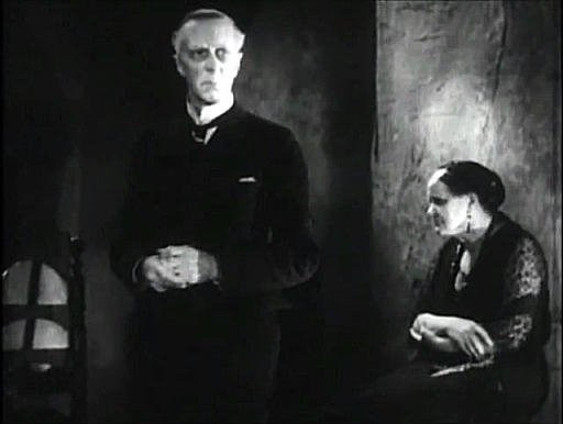 Capture from The Old Dark House (James Whale, 1932), Ernest Thesiger (Horace Femm) and Eva Moore (Rebecca Femm)
